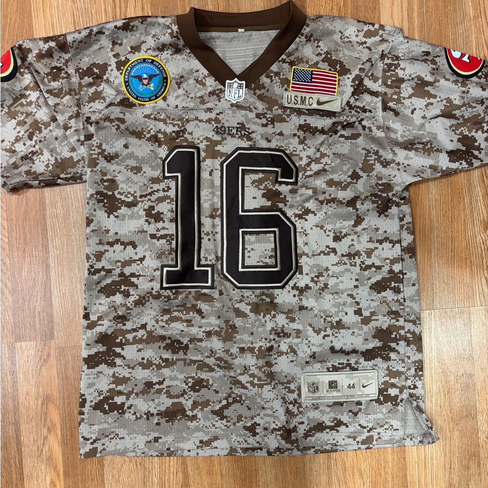 Joe Montana San Fransisco 49ers NFL 
Nike Jersey Mens Size 44 L U.S.M.C Military